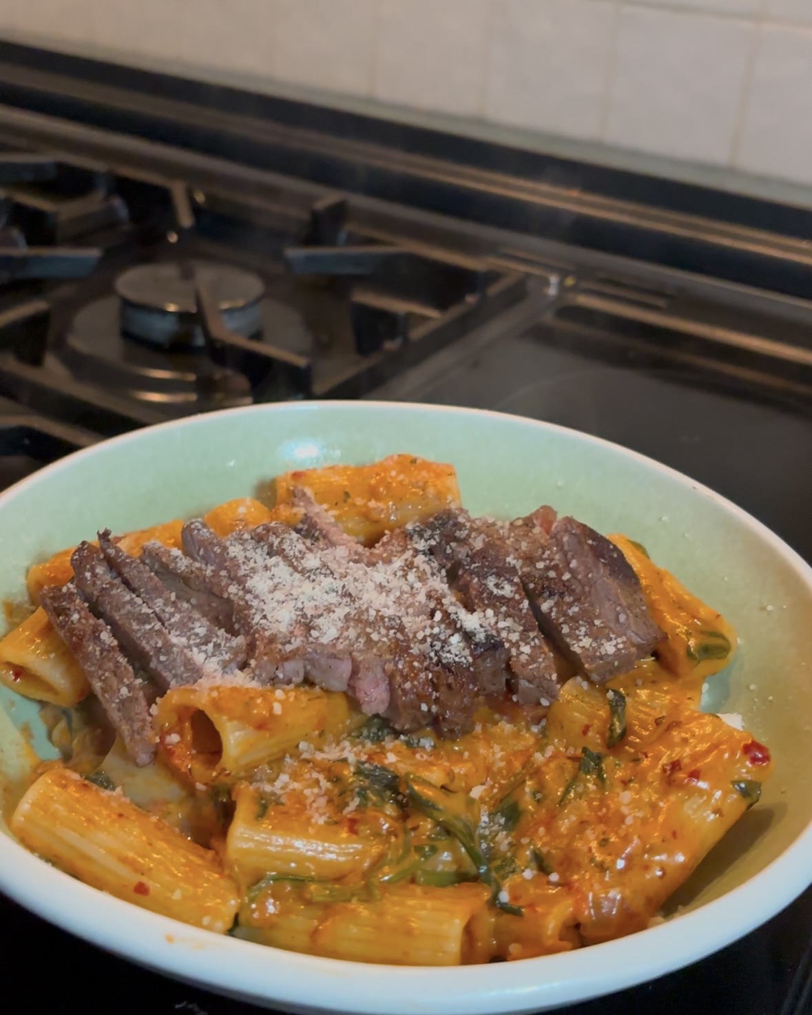 Creamy Garlic Steak Rigatoni